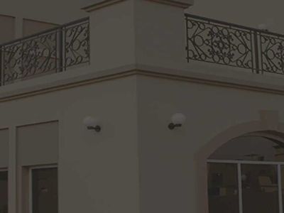 هدم وتكسير مباني الخبر